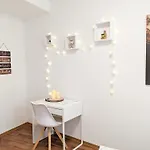 Helle Fuer Familien Und Gruppen Mit Pool, Sauna & Terrasse Apartment *