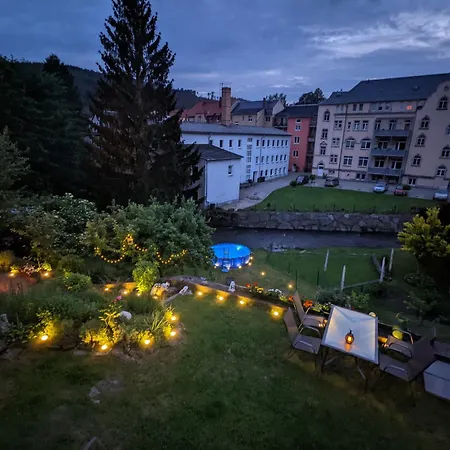 Helle Fuer Familien Und Gruppen Mit Pool, Sauna & Terrasse Sebnitz