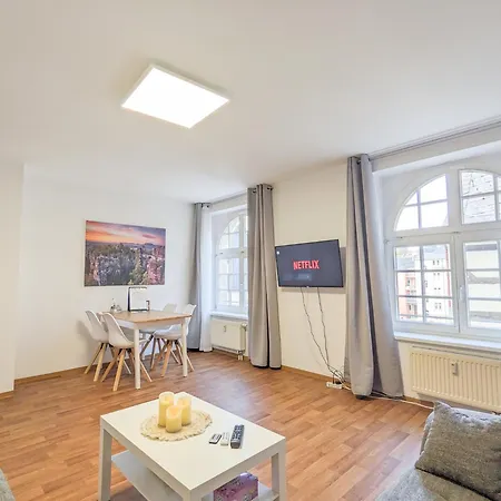 Lägenhet Urlaubsmagie - Hirschkaefer - Gemeinschaftsgarten, Sauna Und Saisonaler Pool - Hw1b Sebnitz
